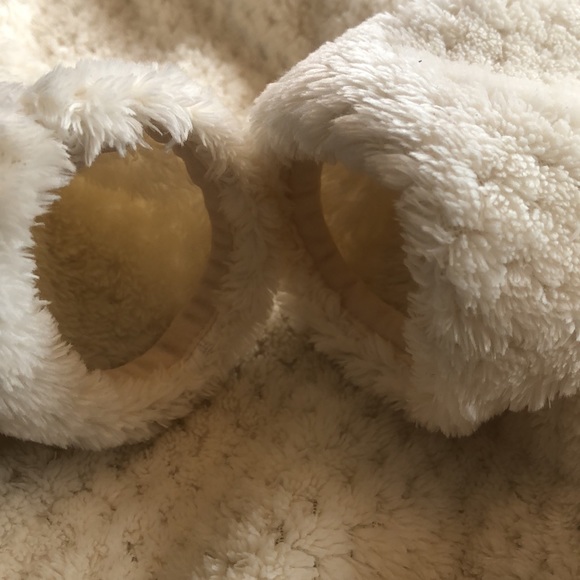 Like new Columbia cream three quarter zip up with pockets - Picture 6 of 6